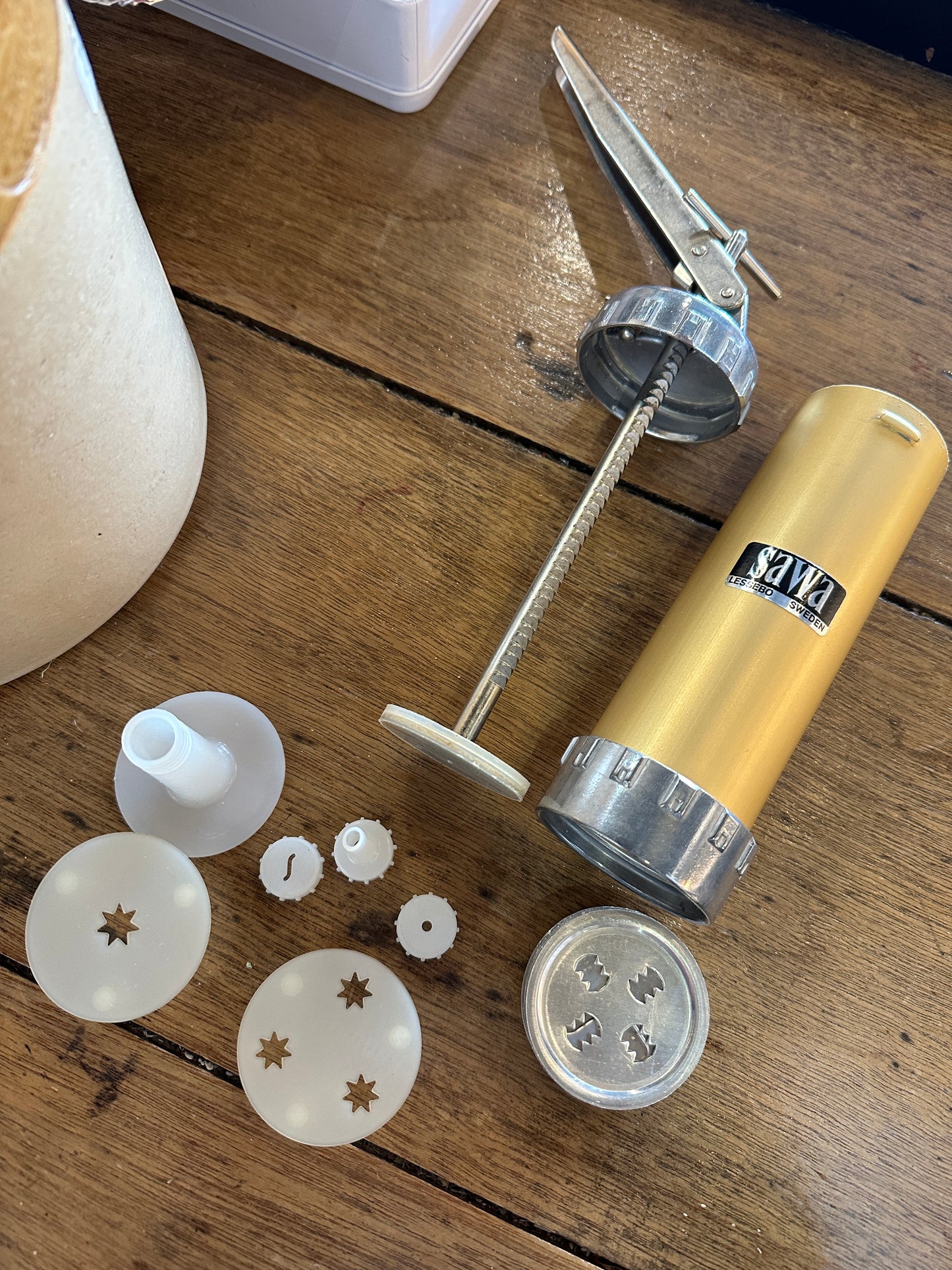 Vintage Sawa 2000 Deluxe Cookie Press Made in Sweden Complete Set 16 Patterns GC