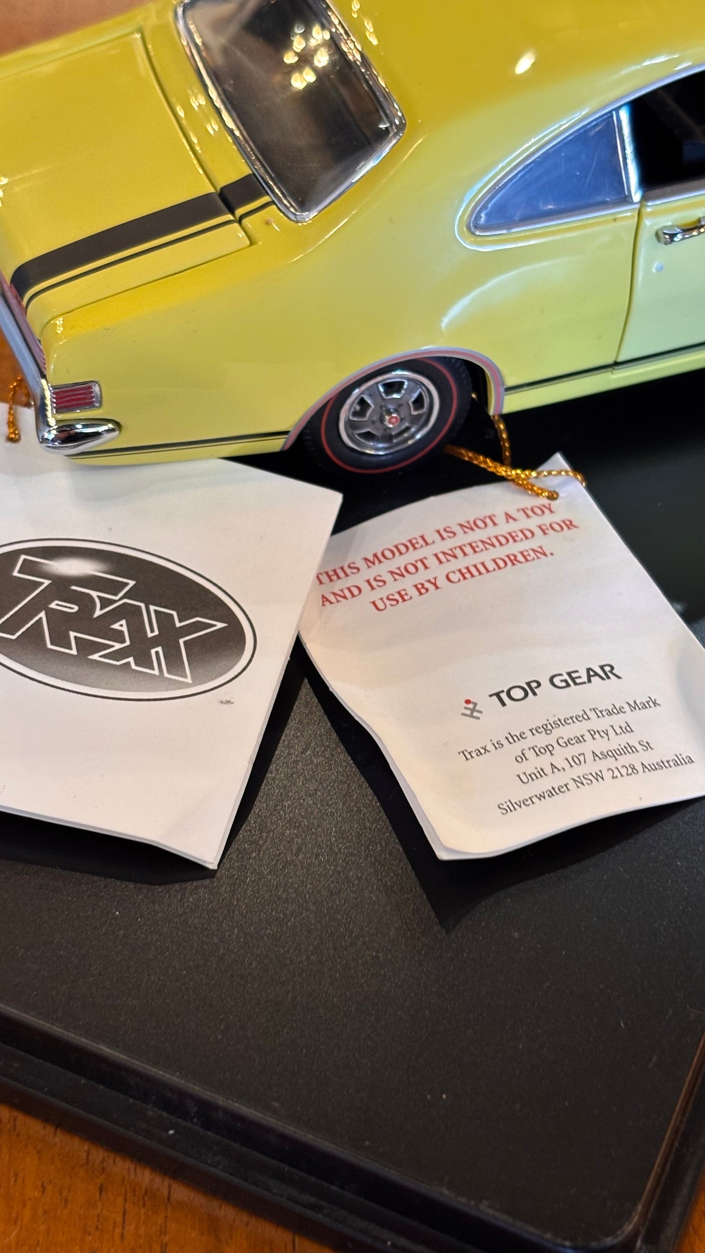 Holden Monaro GTS 327 Die-Cast Model – 1:24 Scale