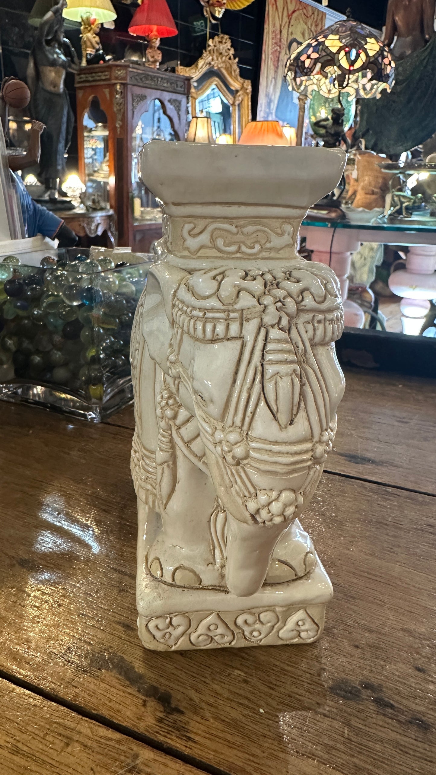 Glazed Ceramic Elephant Pedestal, Off-White (Small)