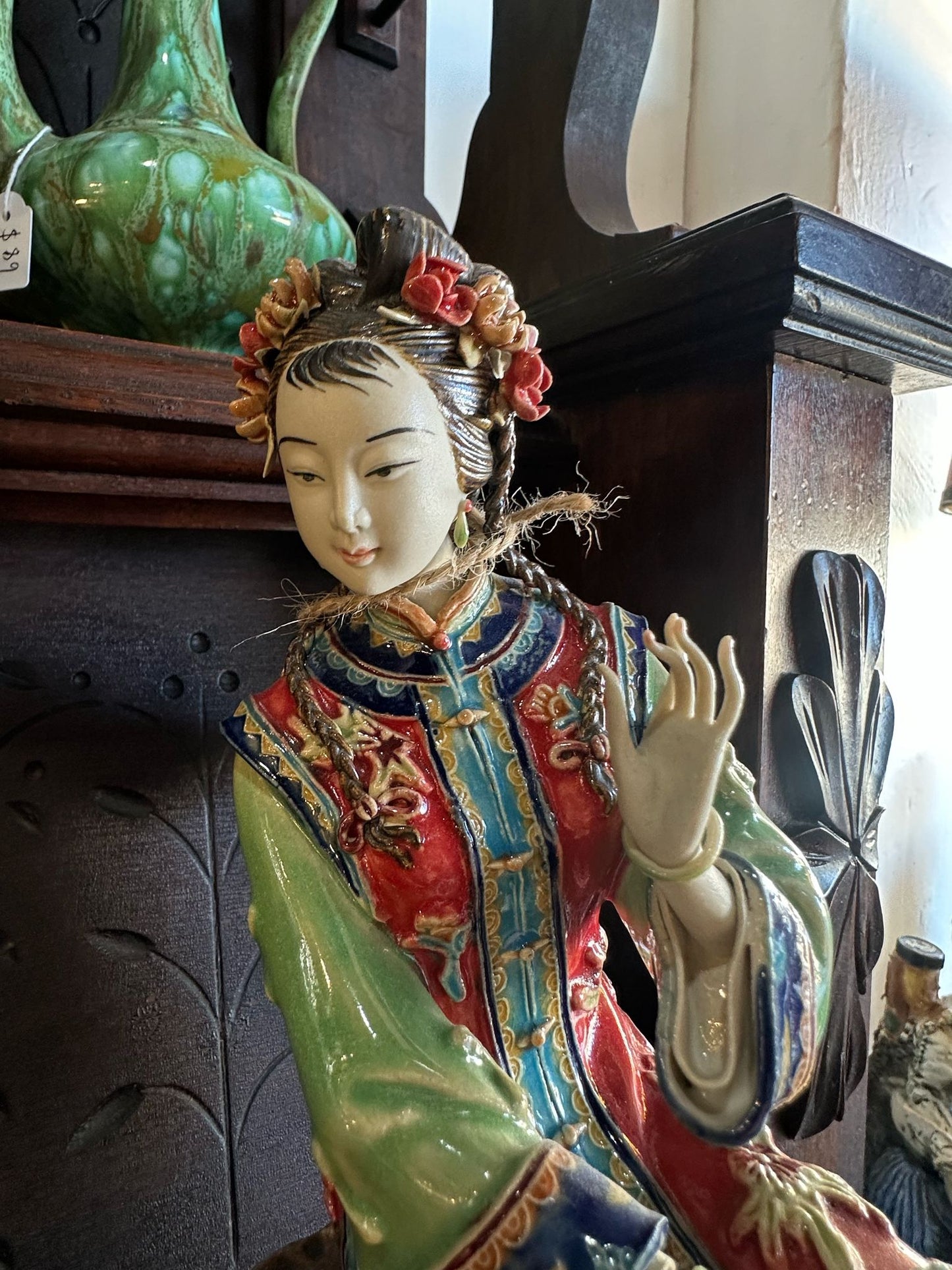 Beautiful Chinese Hand Painted Porcelain Lady