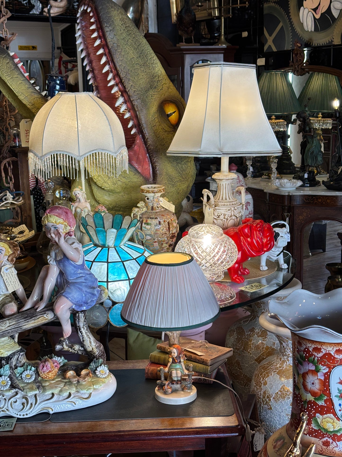 Vintage Goebel Hummel Lamp – “Girl on the Fence” (c.1957–1972)