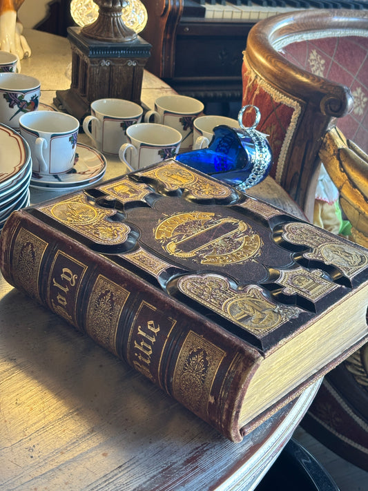 Antique Victorian 1870s Pictorial Family Bible – Hubbard Bros. Philadelphia – Illustrated