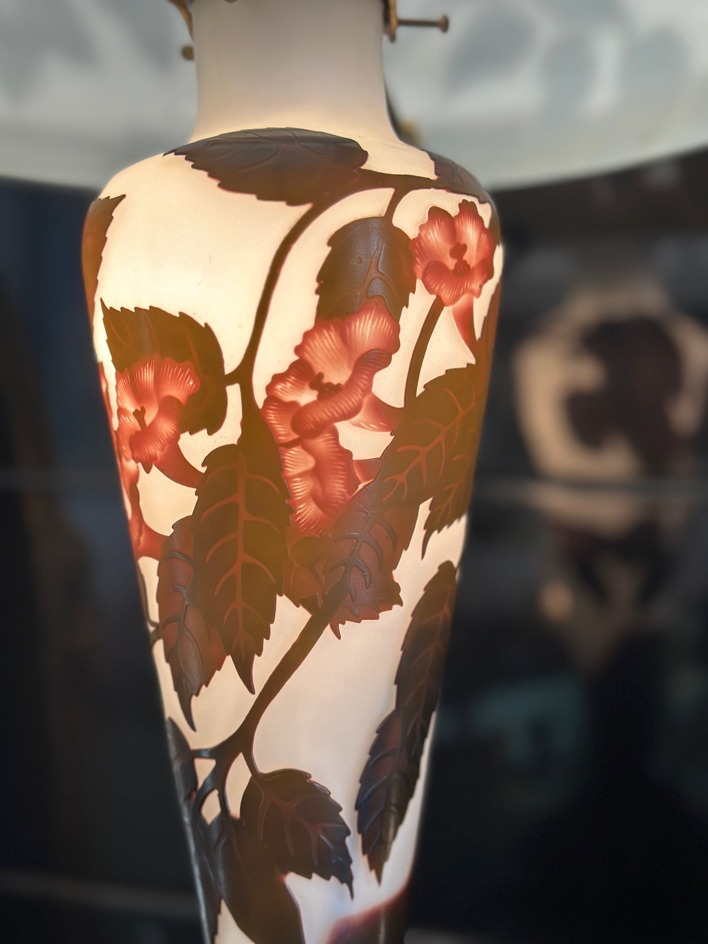 Vintage Art Nouveau Style Cameo Glass Mushroom Lamp - French Floral Double-Lit Table Lamp