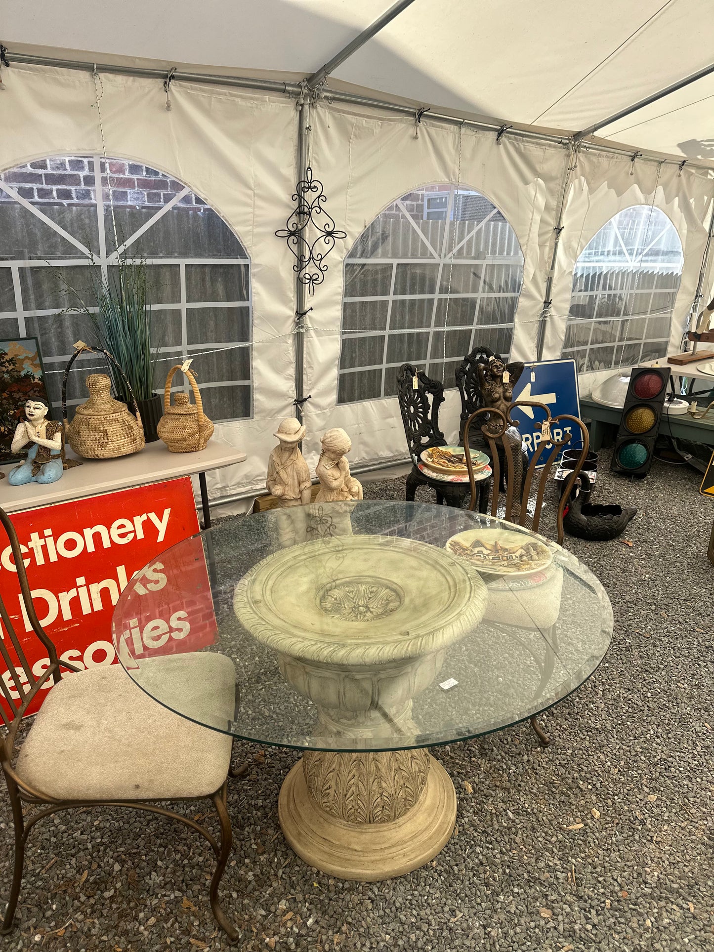 Vintage Style Fibreglass Pedestal with Round Glass Top Dining Table