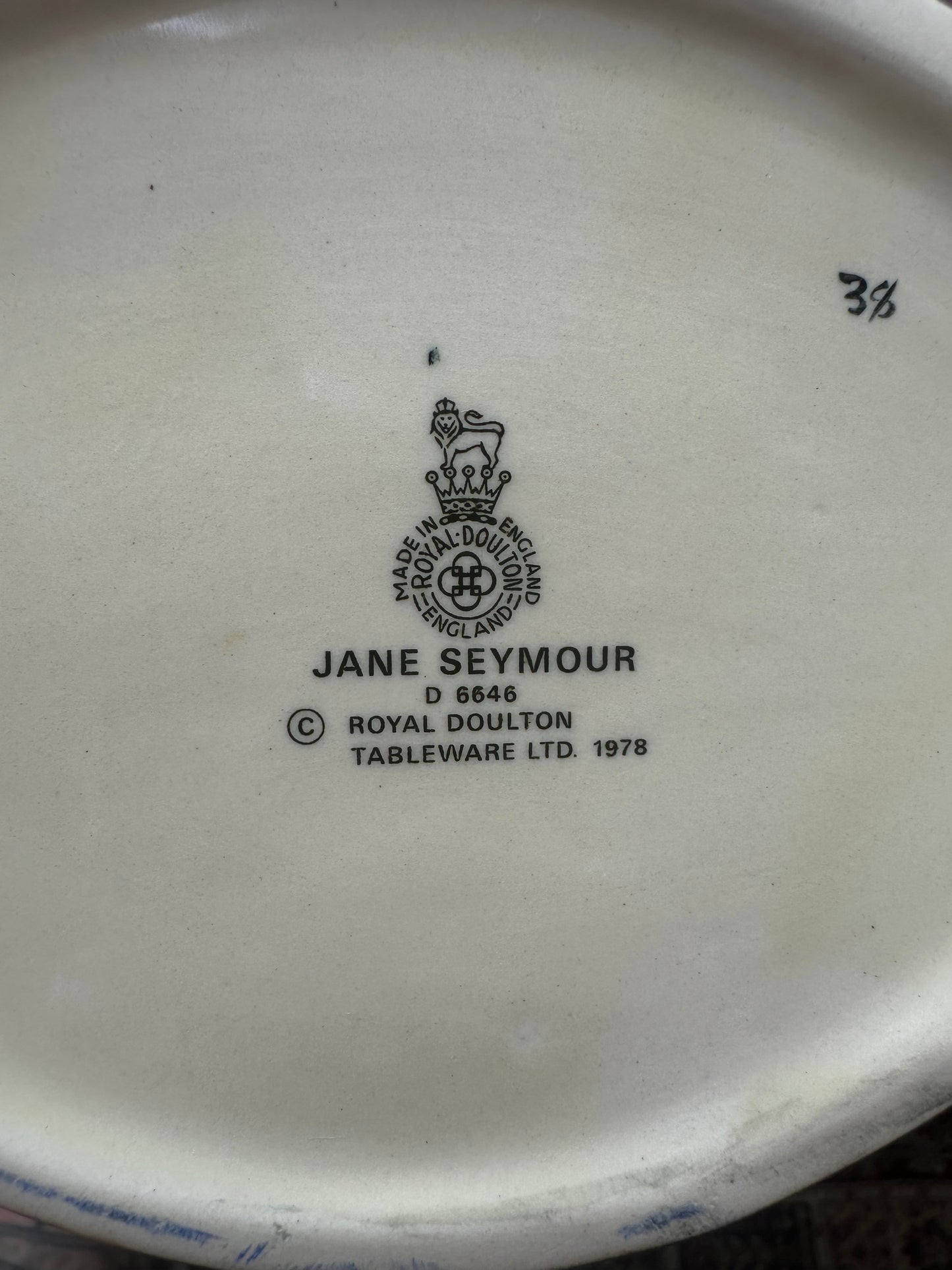 Royal Doulton Jane Seymour Character Jug D6646 - Henry VIII & His Six Wives Series - Vintage Collectible