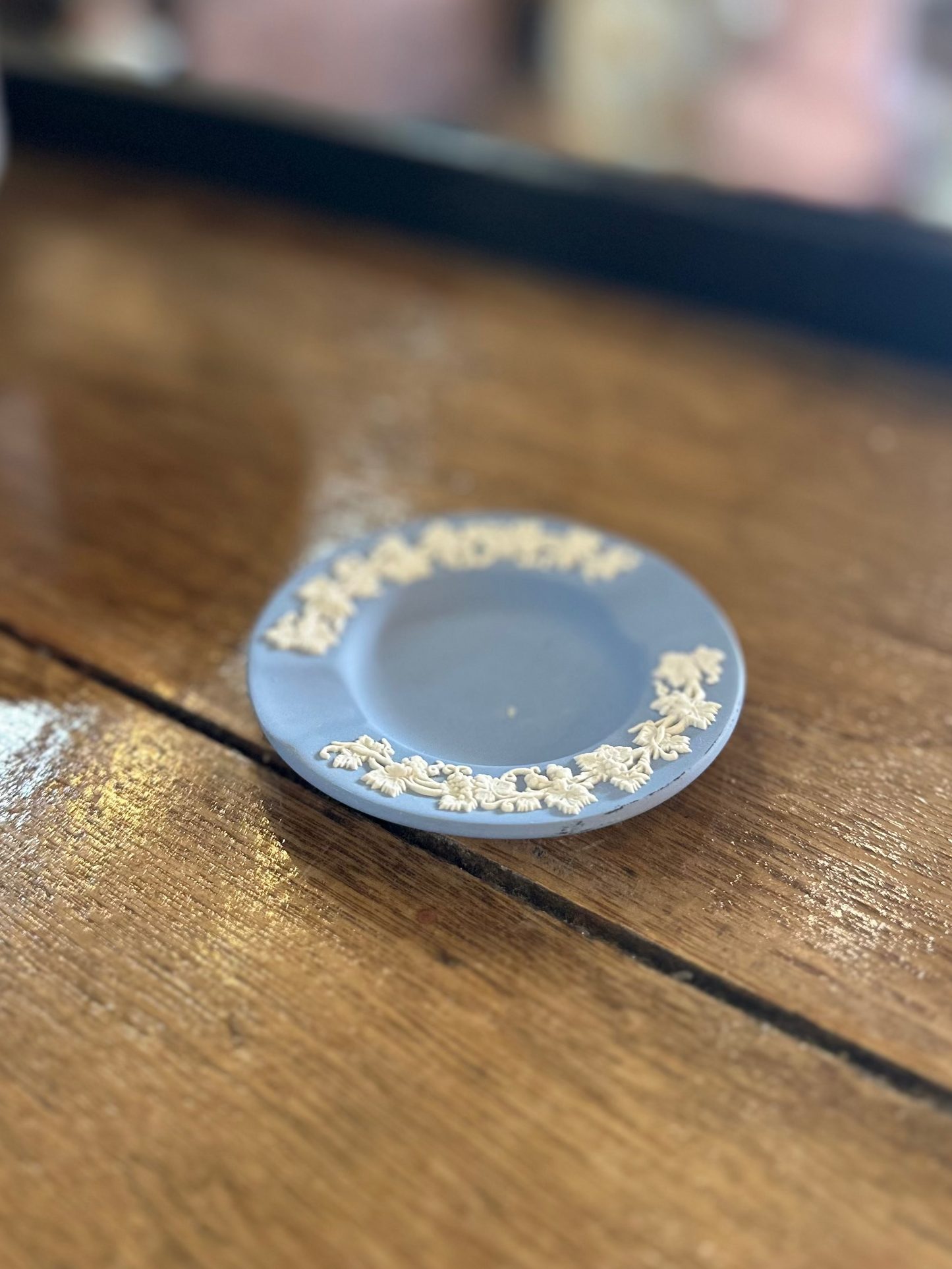 Vintage Wedgwood Blue Jasperware Round Ashtray | White Grapevine Relief Ashtray Made in England | Mid-Century Tobacciana Collectible