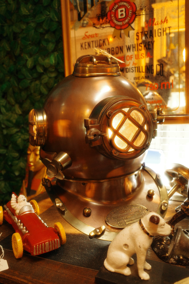 Militaria & Nauticalia