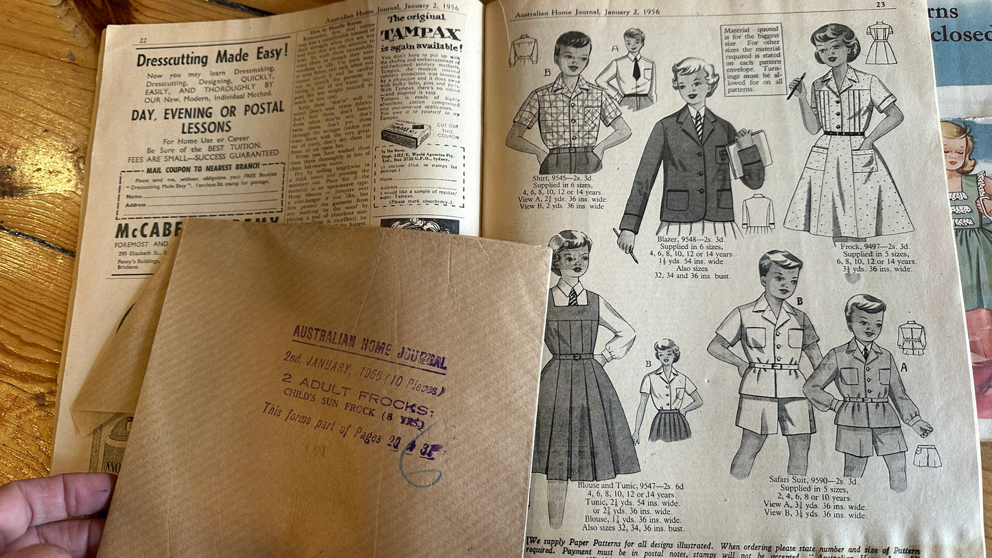 Vintage Australian Home
Journal magazines featuring knitwear and fashion patterns, $15 each