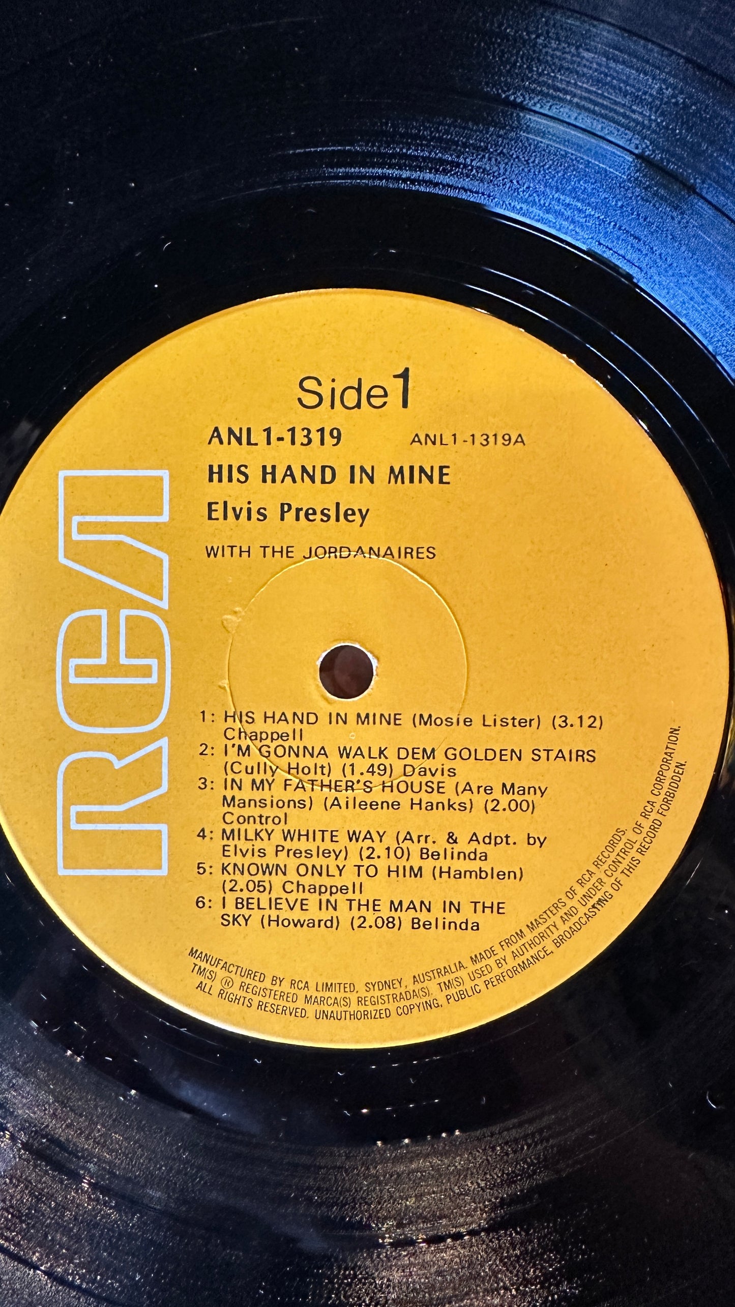Elvis Presley: His Hand In Mine (Very Good Condition)