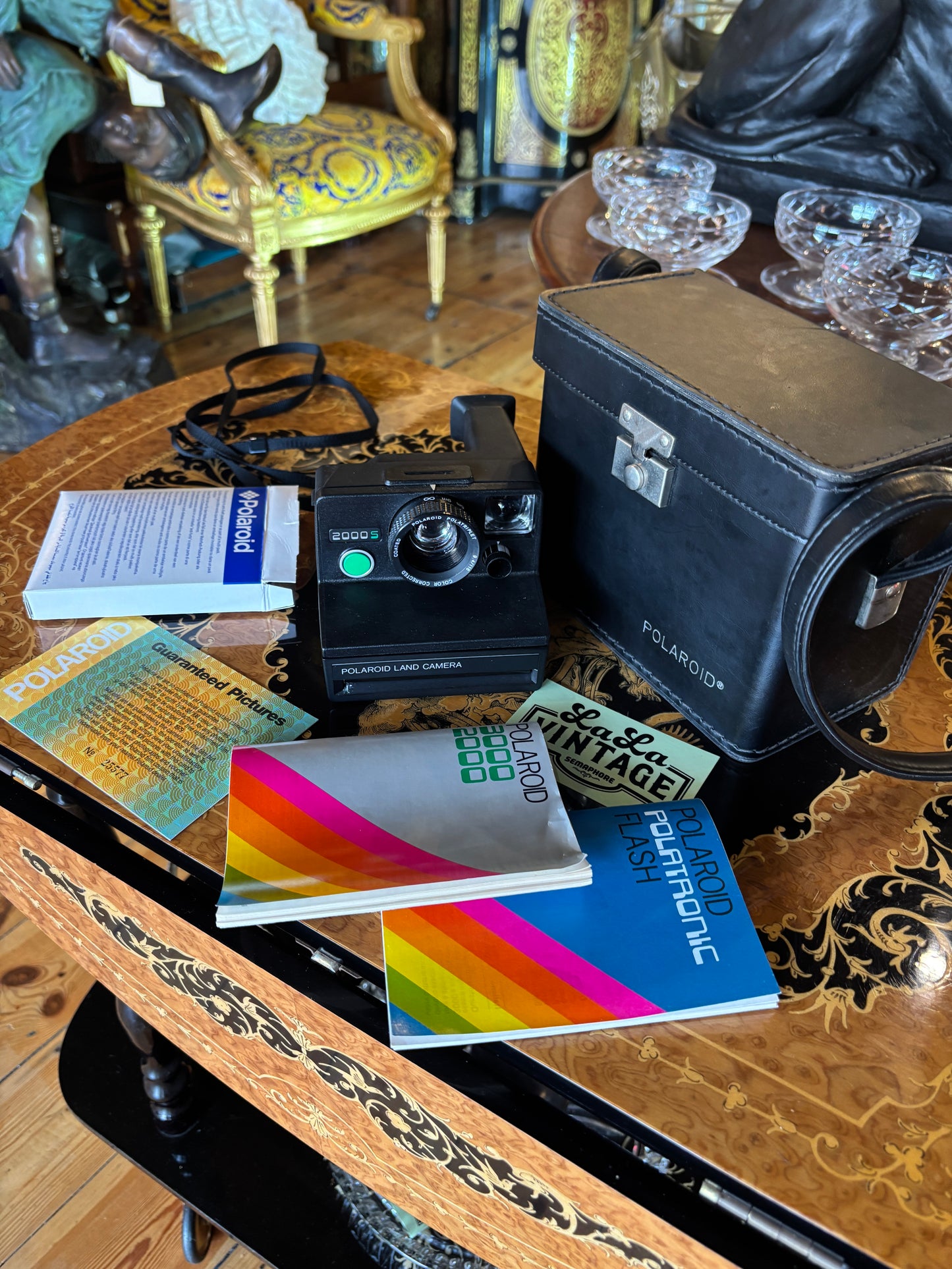 Vintage Polaroid 2000 Instant Camera Set – Complete in Case with Manuals