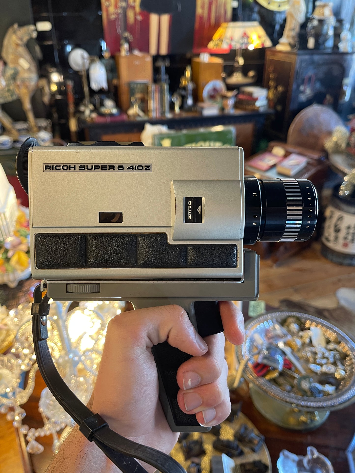 Ricoh Super 8 410Z Vintage Camera with Original Box – Pristine Condition