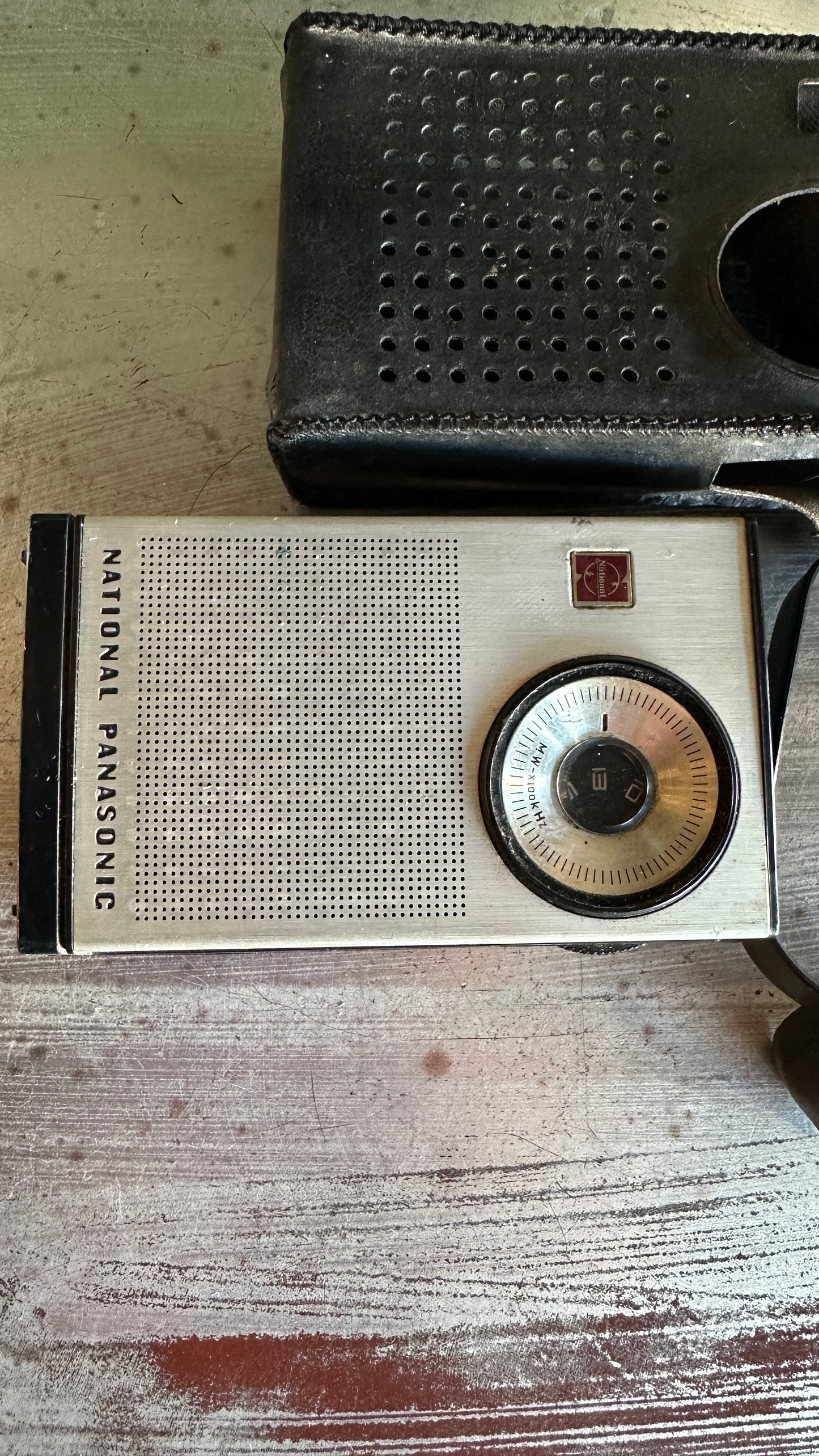 Vintage National Panasonic R-1032 Transistor Pocket Radio (Japan, c. 1970) - With Original Leather Case and Ear Plugs
