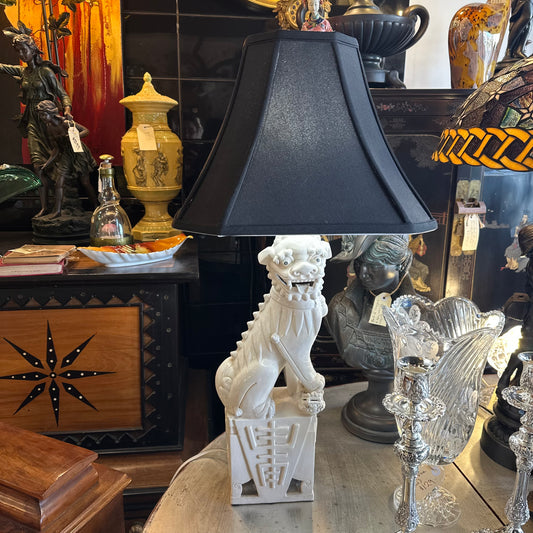 White Glazed Ceramic Foo Dog Lamp
