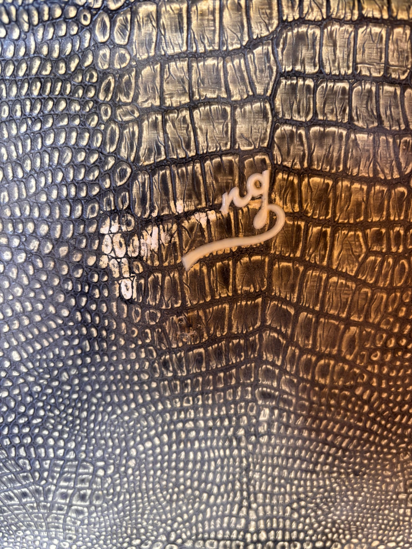 Vintage Goldring Portable Gramophone – 1930s Crocodile-Case Hand-Crank Phonograph