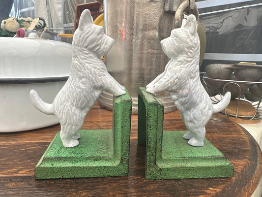 Cast Iron Scottish Terrier Bookends