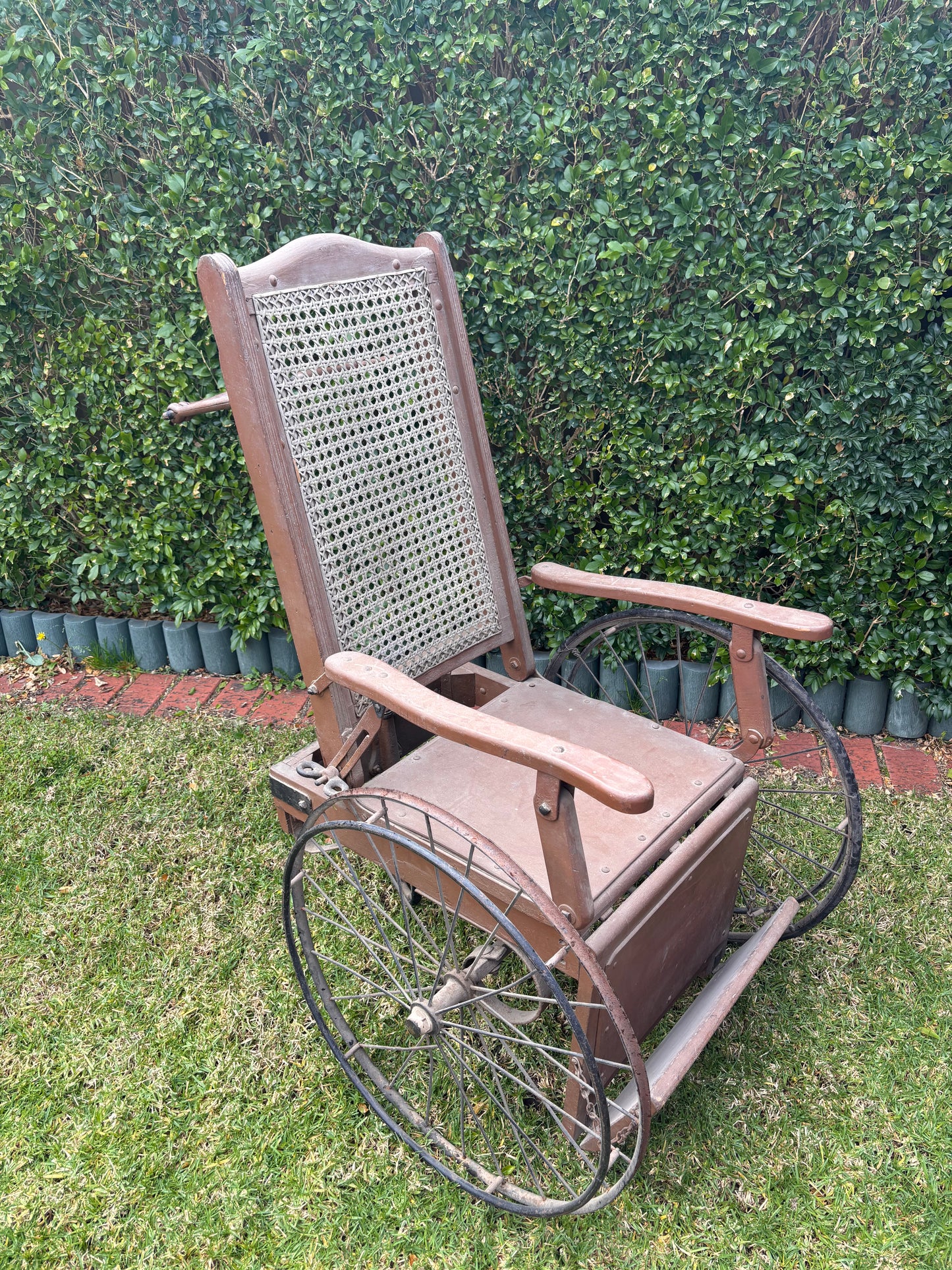 Early 1900s Edwardian Timber & Cane Invalid Wheelchair / Antique Convalescent Bath Chair