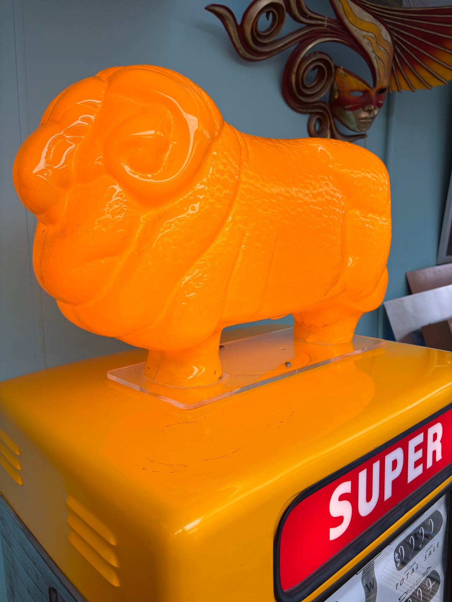 Vintage Wayne Golden Fleece Petrol Bowser Fridge – Rare Dual Hose Service Station Pump