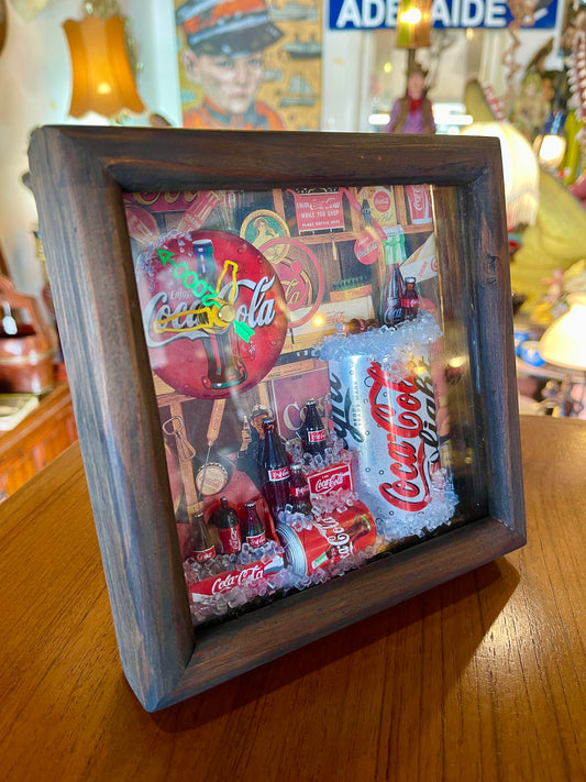 Rare Vintage Coca-Cola Shadowbox Clock – Coca-Cola ‘On Ice’ Wooden Frame Desk/Wall Clock (Working)