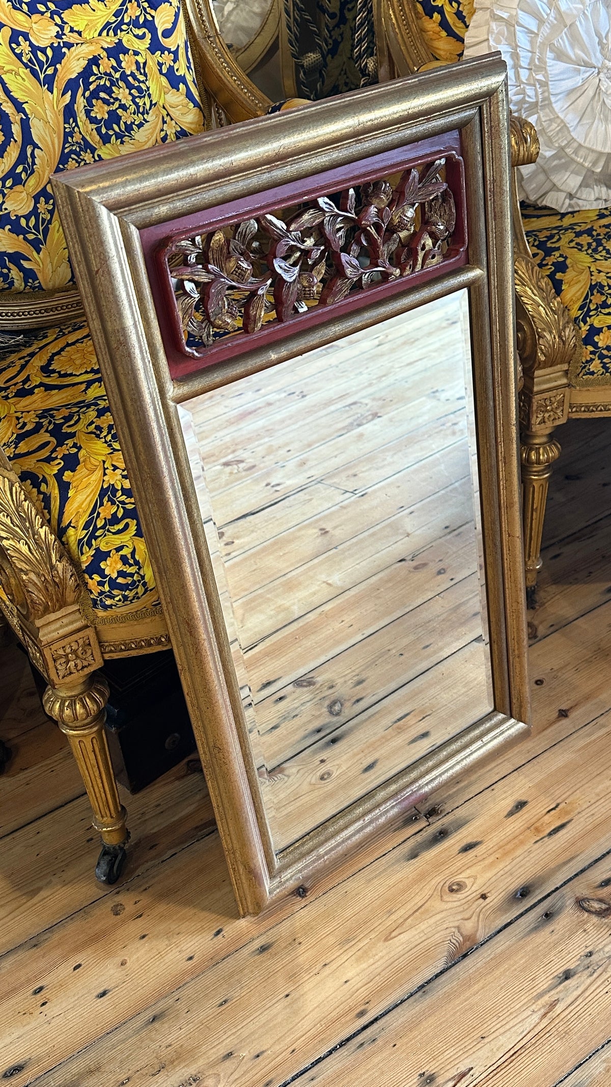 Asian style openwork carved gilt wall mirror, 81cm x 46cm