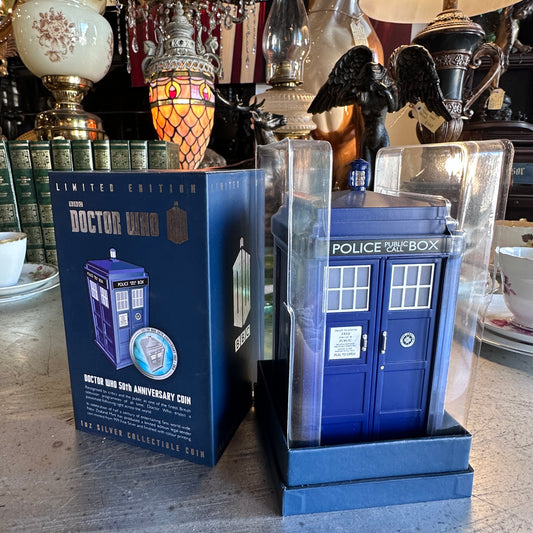 2013 Doctor Who 50th Anniversary 1oz Silver Proof Coin Niue $2 - TARDIS Box Cased, New Condition