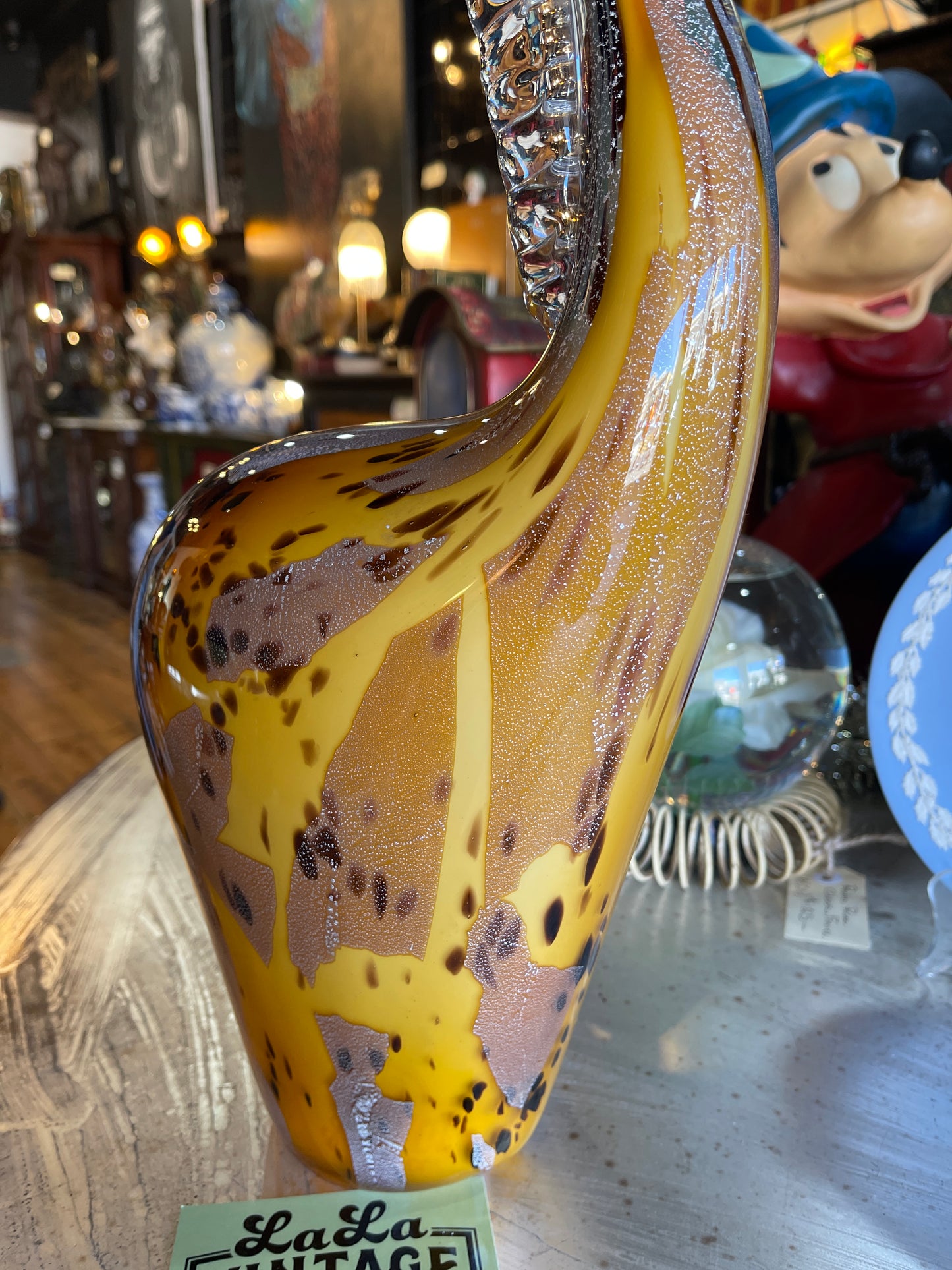 Hand-Blown Glass Giraffe Sculpture – 54cm Tall, Elegant Amber Design