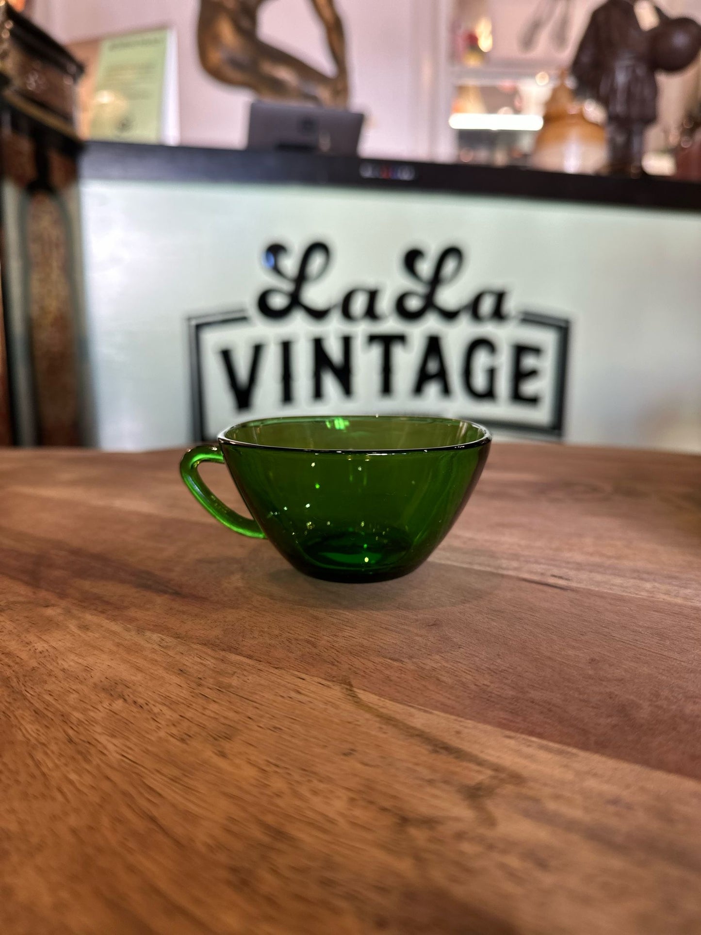 Vintage Vereco coffee/teacups and saucers x5