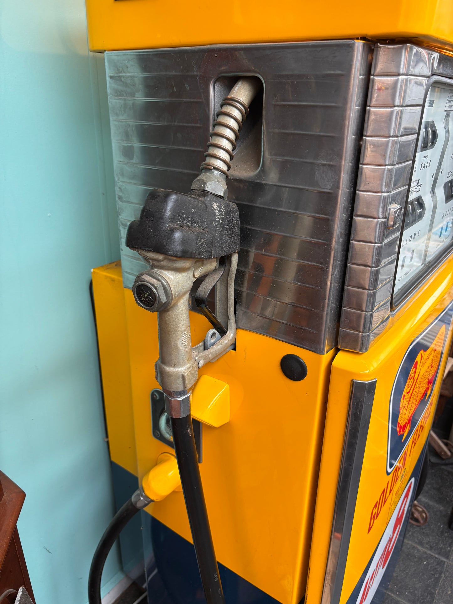 Vintage Wayne Golden Fleece Petrol Bowser Fridge – Rare Dual Hose Service Station Pump