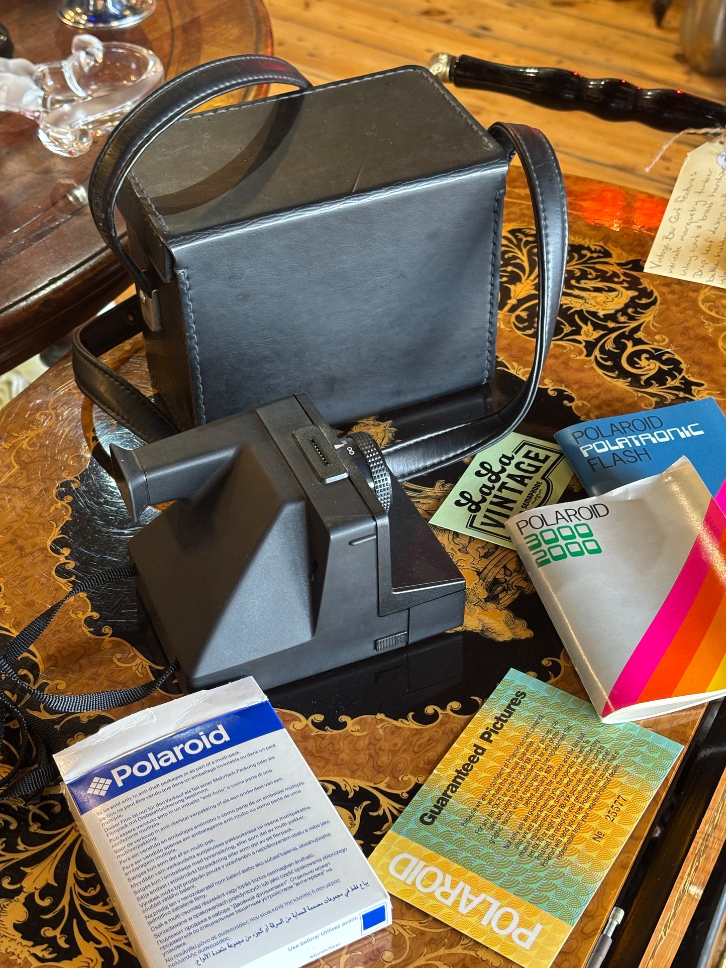 Vintage Polaroid 2000 Instant Camera Set – Complete in Case with Manuals
