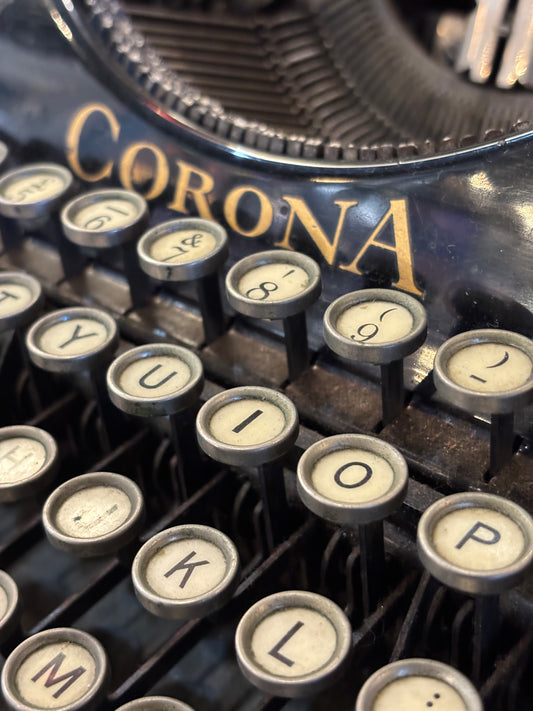 Antique 1920s Corona 3 / Portable Typewriter with Original Hard Case