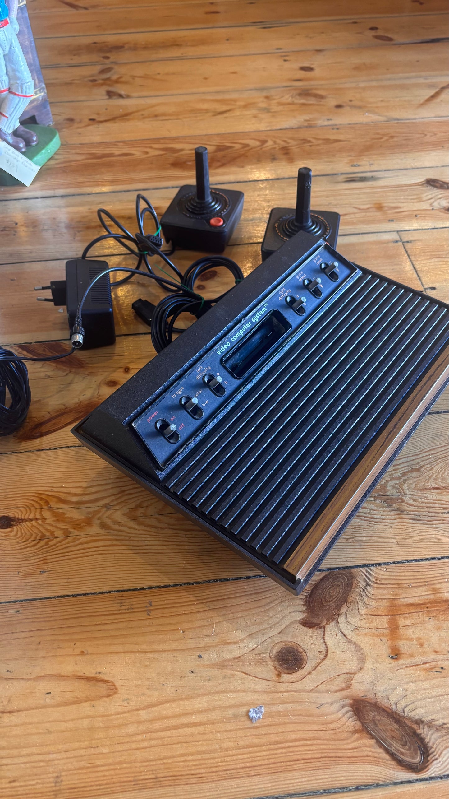 Vintage Atari 2600 “Heavy Sixer” Console + Original PSU + Joysticks | Tested