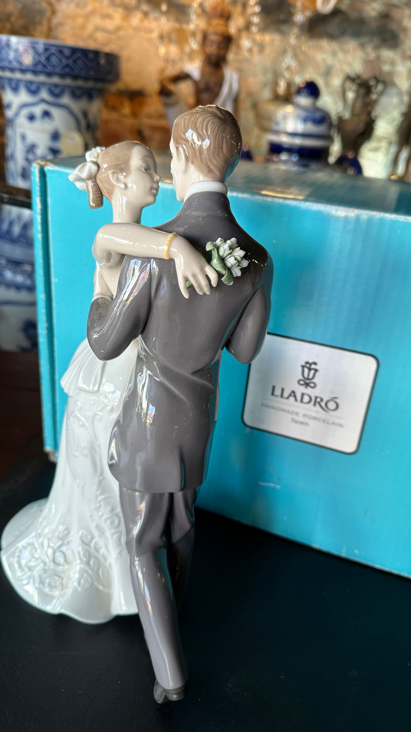 Lladró “Lovers' Waltz” Bride & Groom Figurine(With Original Box)
