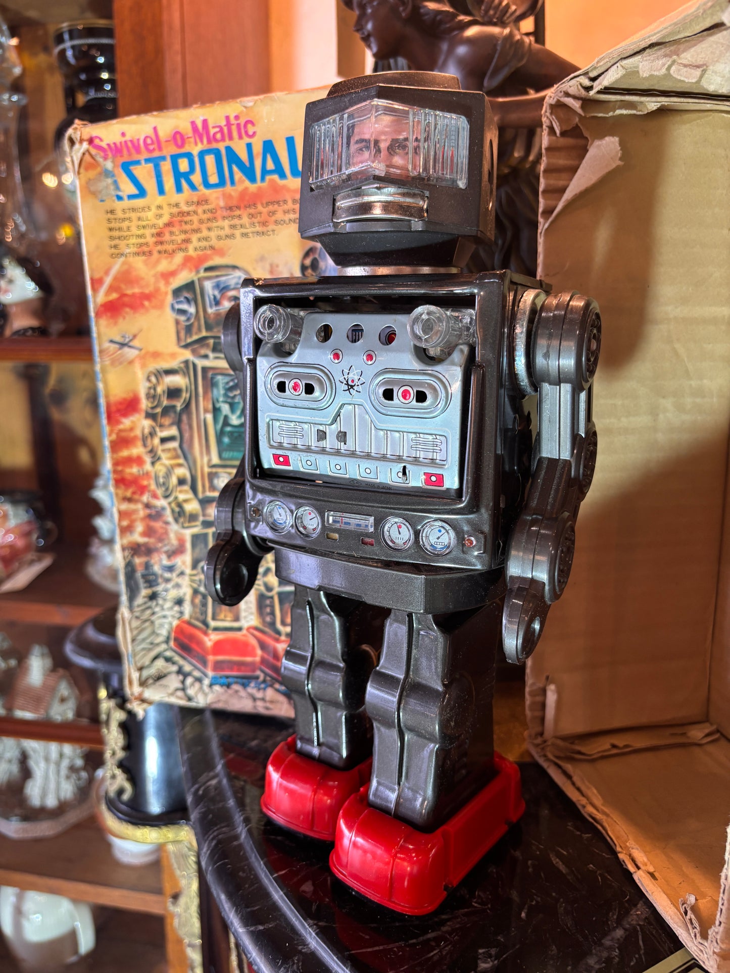 Vintage 1960s Swivel-o-Matic Astronaut Robot – Battery Operated – Made in Japan – Boxed 29cm