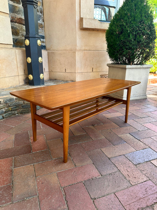 Timeless Noblett Coffee Table with Magazine Shelf