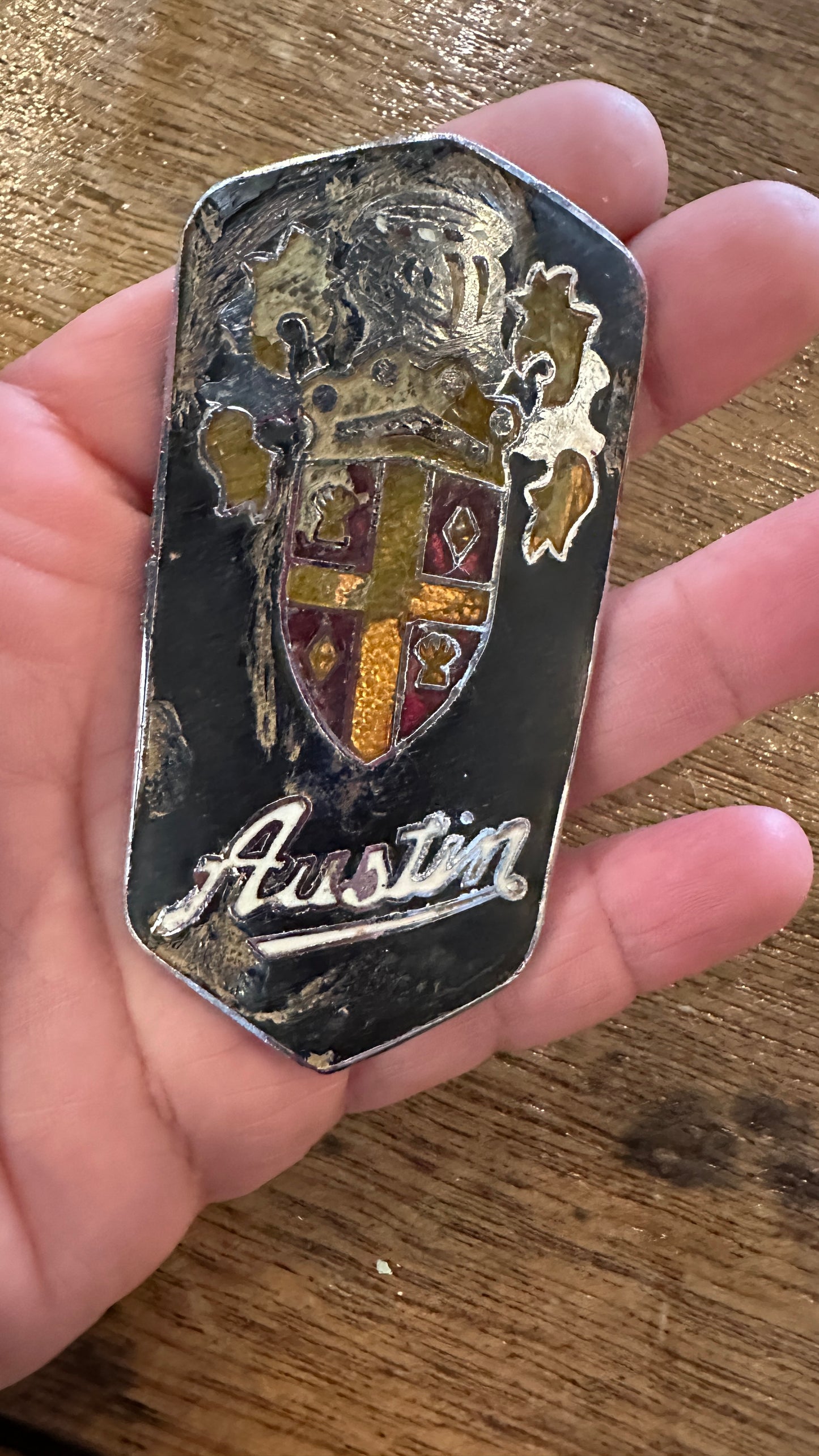 Vintage 1950s Austin shield car badge - die cast metal (chrome plated)