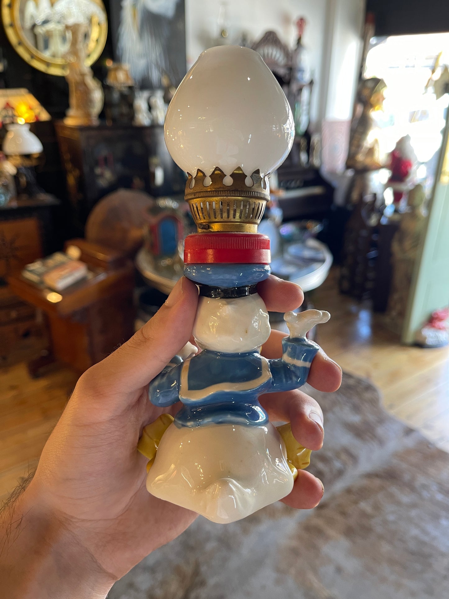 Rare 1930s Donald Duck “Crown Disney Lamp” – Made in Japan