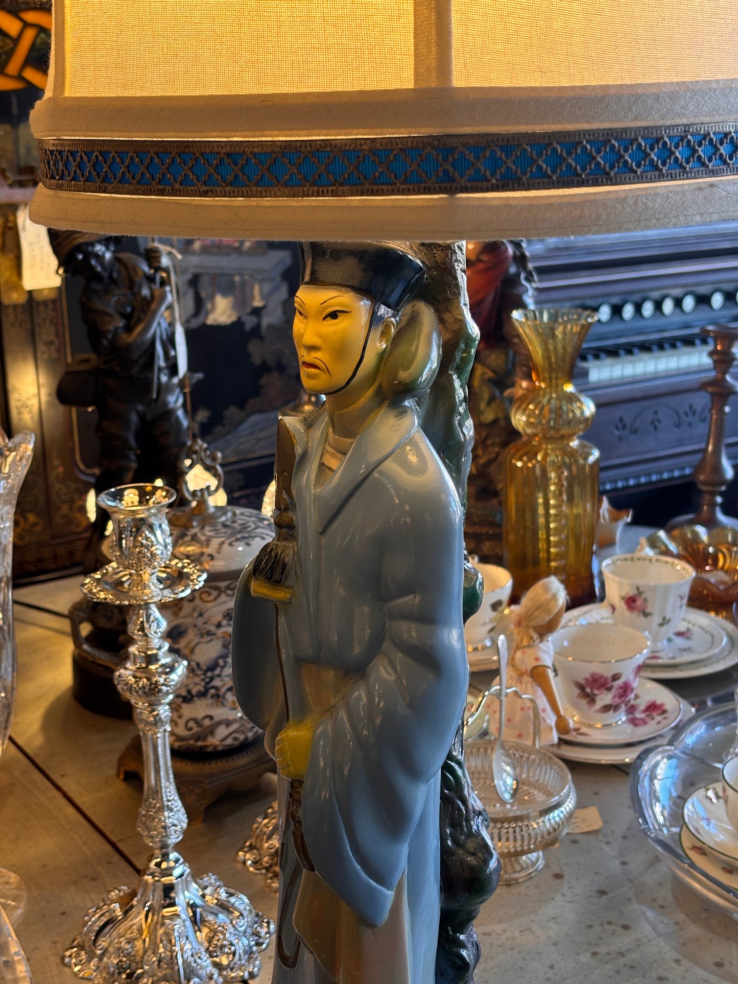 Mid-Century Asian Figural Lamp with Custom Blue Shade – 1950s Orientalist Decor (80cm)