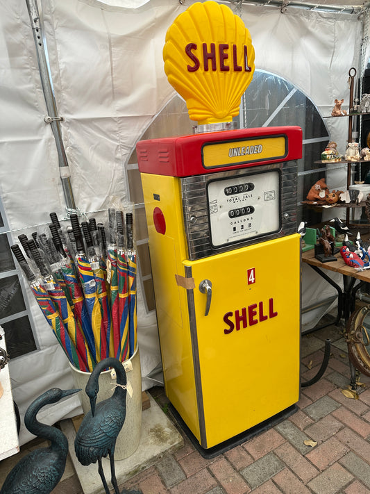 Restored Wayne 605 Shell Petrol Pump – Illuminated Cabinet Bowser – Vintage Petroliana