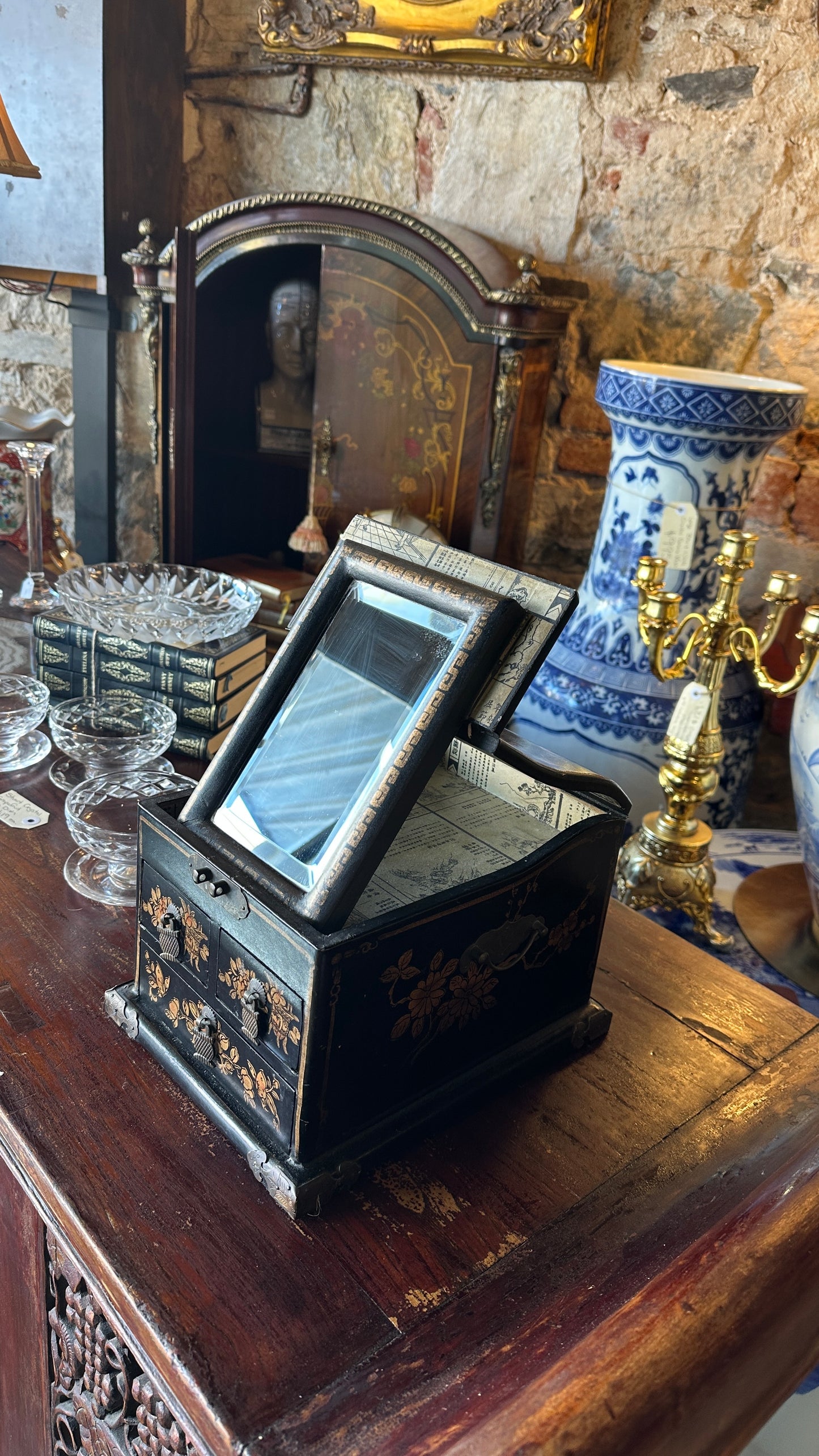 Vintage Chinese Black Lacquer Vanity Box with Folding Mirror & Drawers – Chinoiserie Jewellery Chest