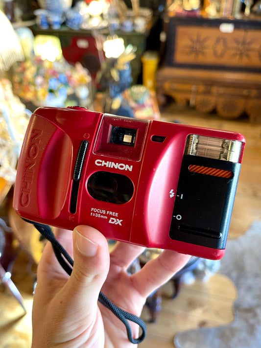 Rare Chinon Red 35mm Focus-Free DX Film Camera – Retro Point-and-Shoot