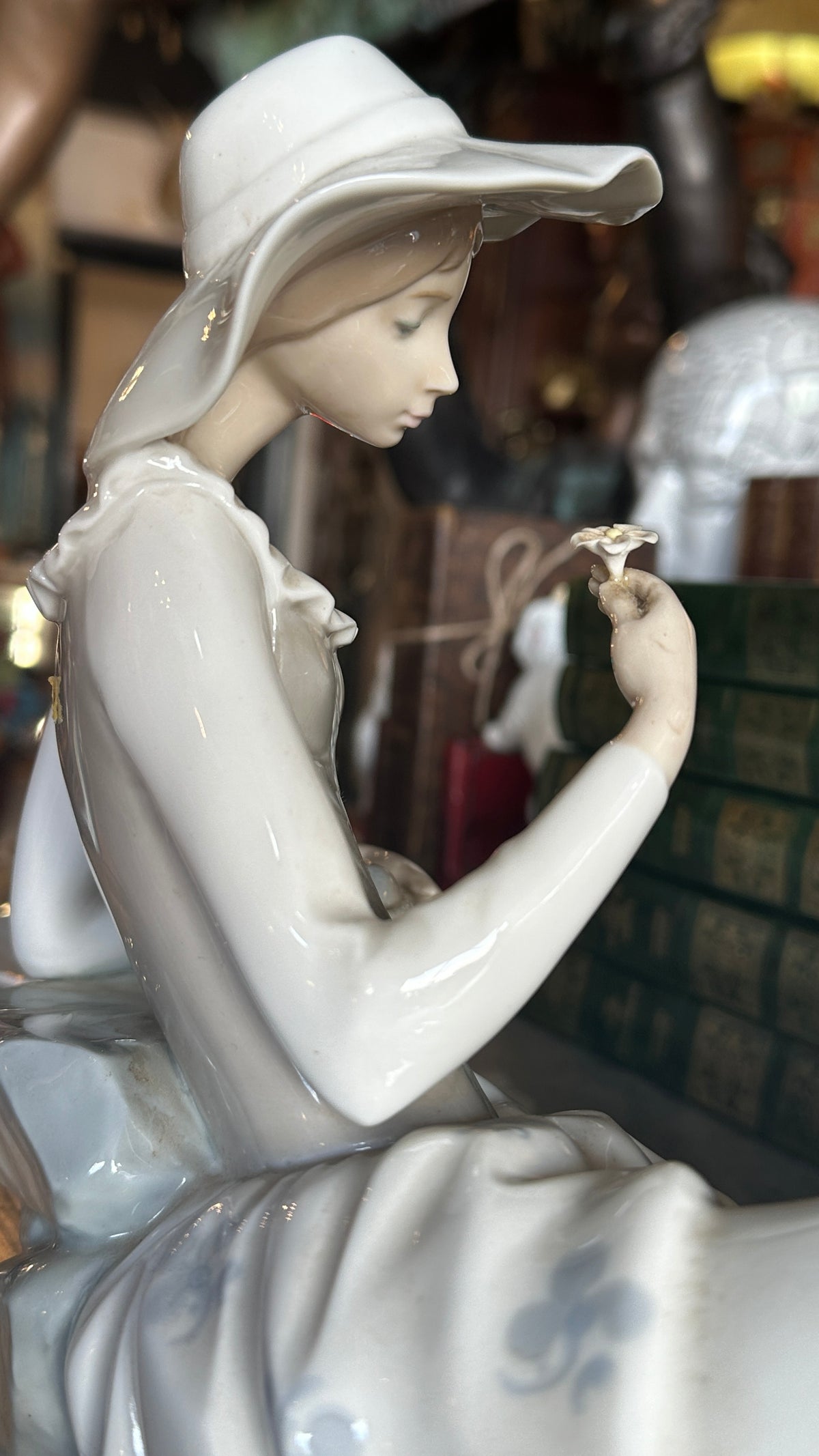 Vintage NAO by Lladro Porcelain Figurine "Lady Sitting With Flowers"
