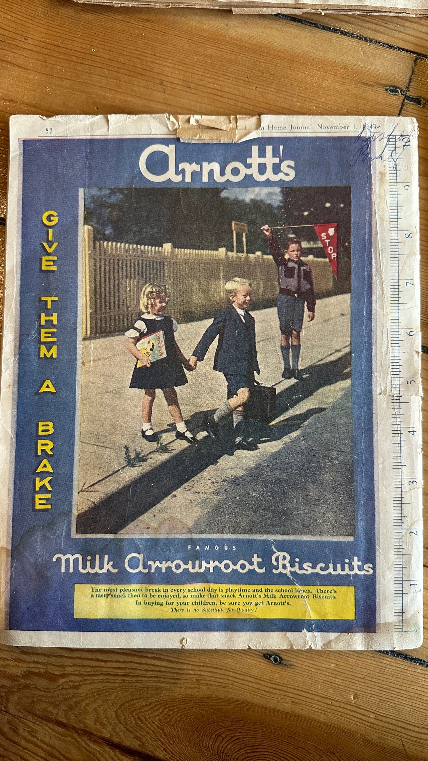 Vintage Australian Home
Journal magazines featuring knitwear and fashion patterns, $15 each