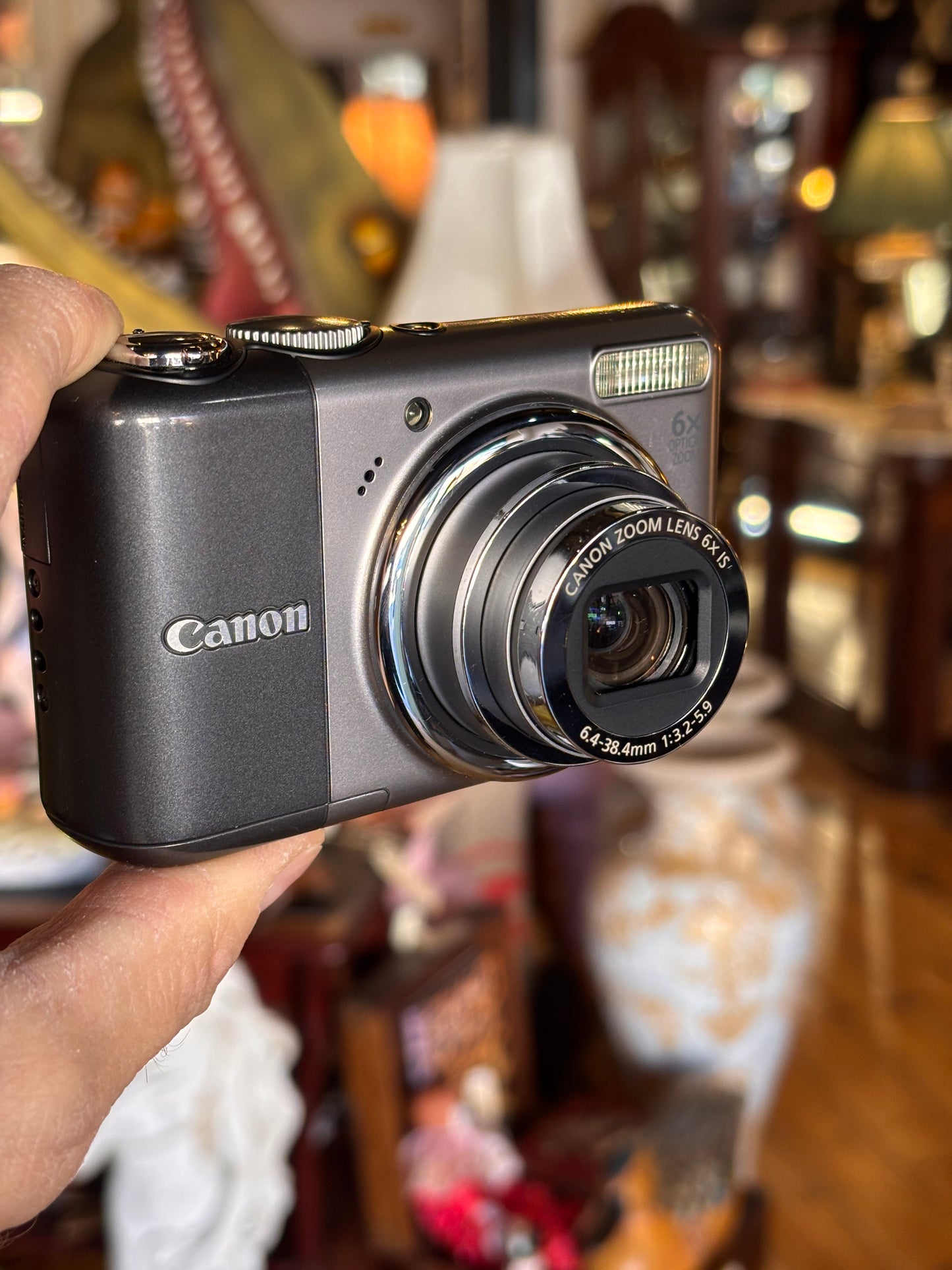 Canon PowerShot A2000 IS Digital Camera – Appears Functional – SD Card Untested – 10MP 6× Zoom