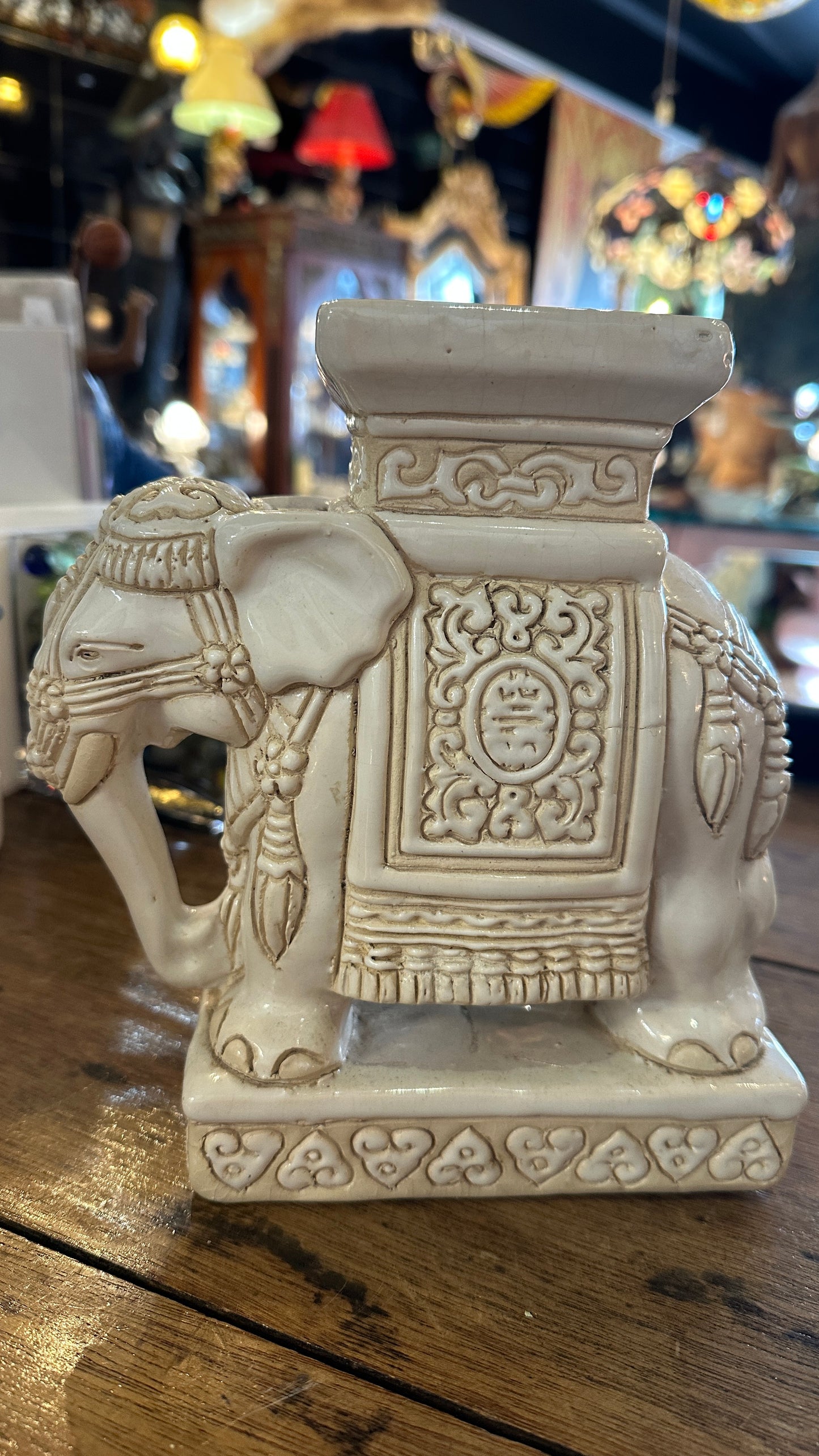 Glazed Ceramic Elephant Pedestal, Off-White (Small)