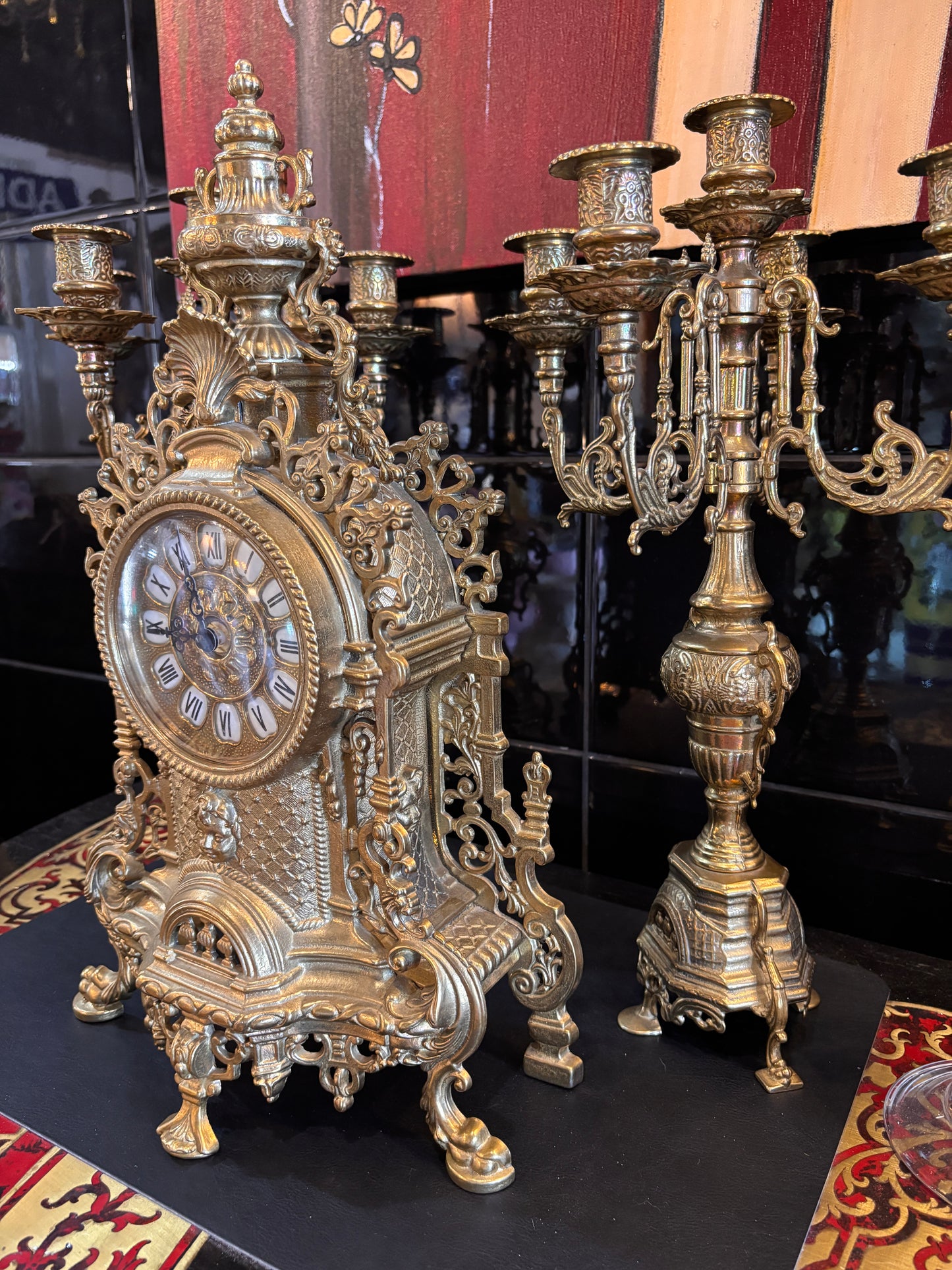 Ornate Brass Mantel Clock with Matching Candelabras – Baroque Style Quartz Clock Set – 41 cm