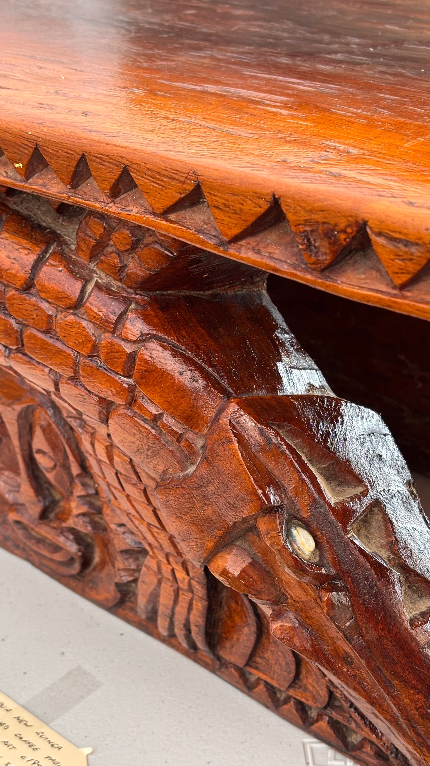 Vintage Papua New Guinea Crocodile Carved Coffee Table – Handcrafted Tribal Art