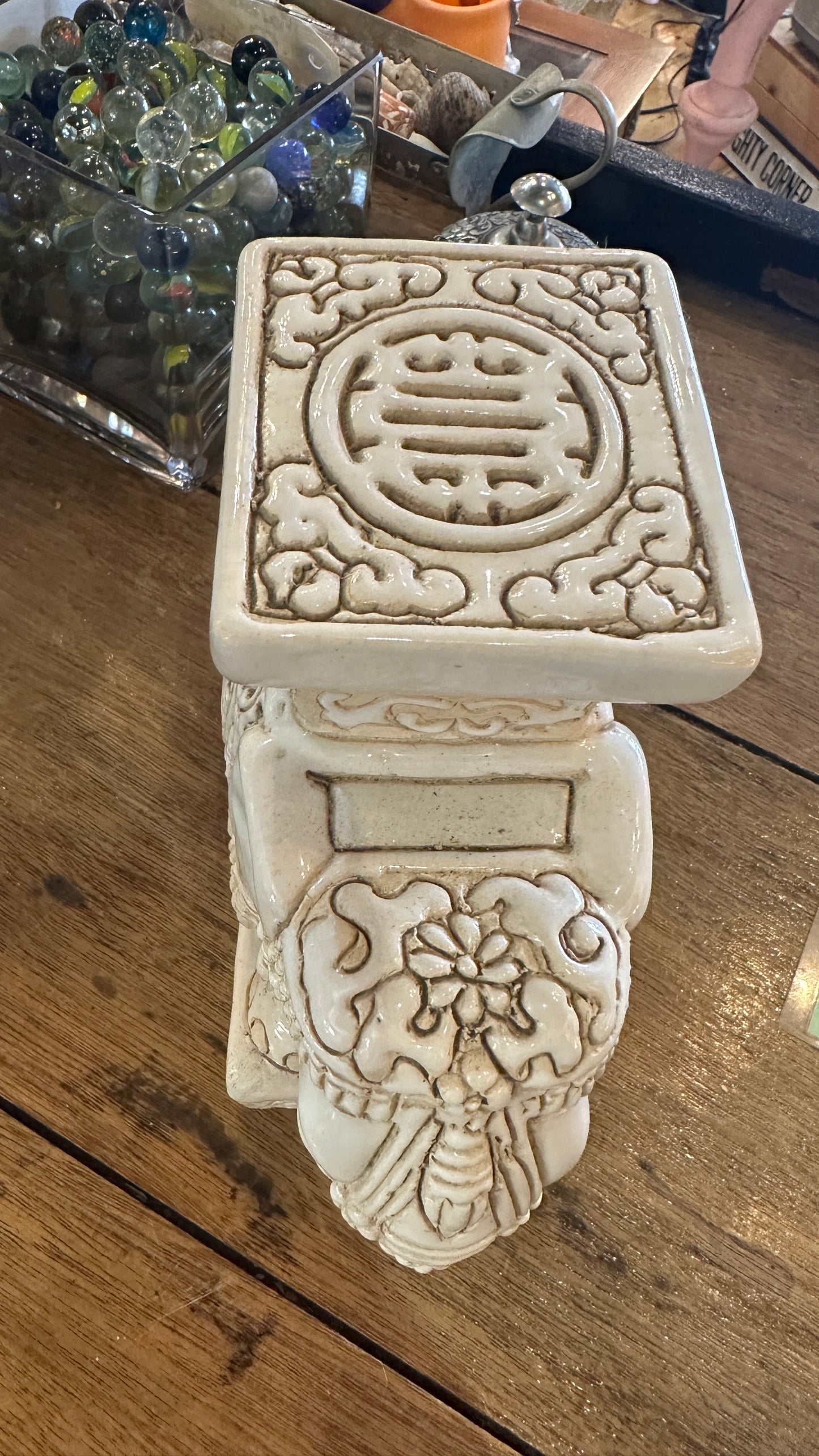 Glazed Ceramic Elephant Pedestal, Off-White (Small)