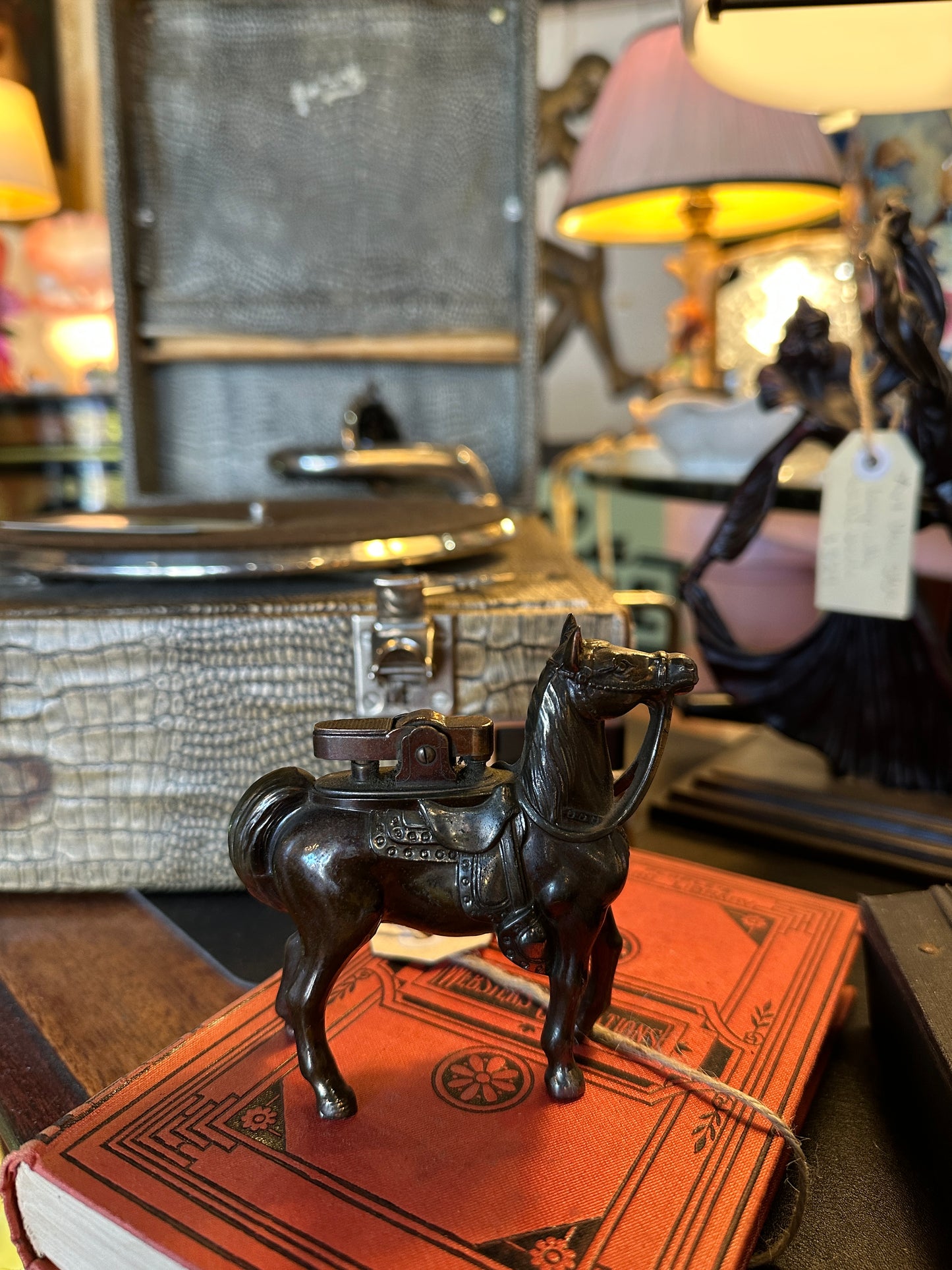 Vintage metal horse table lighter