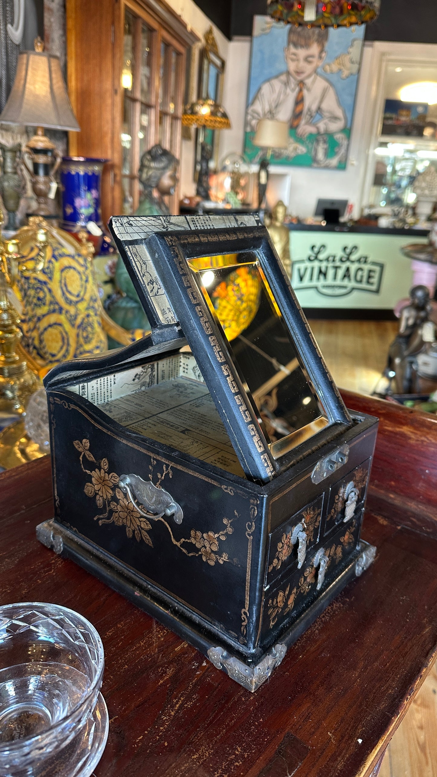 Vintage Chinese Black Lacquer Vanity Box with Folding Mirror & Drawers – Chinoiserie Jewellery Chest