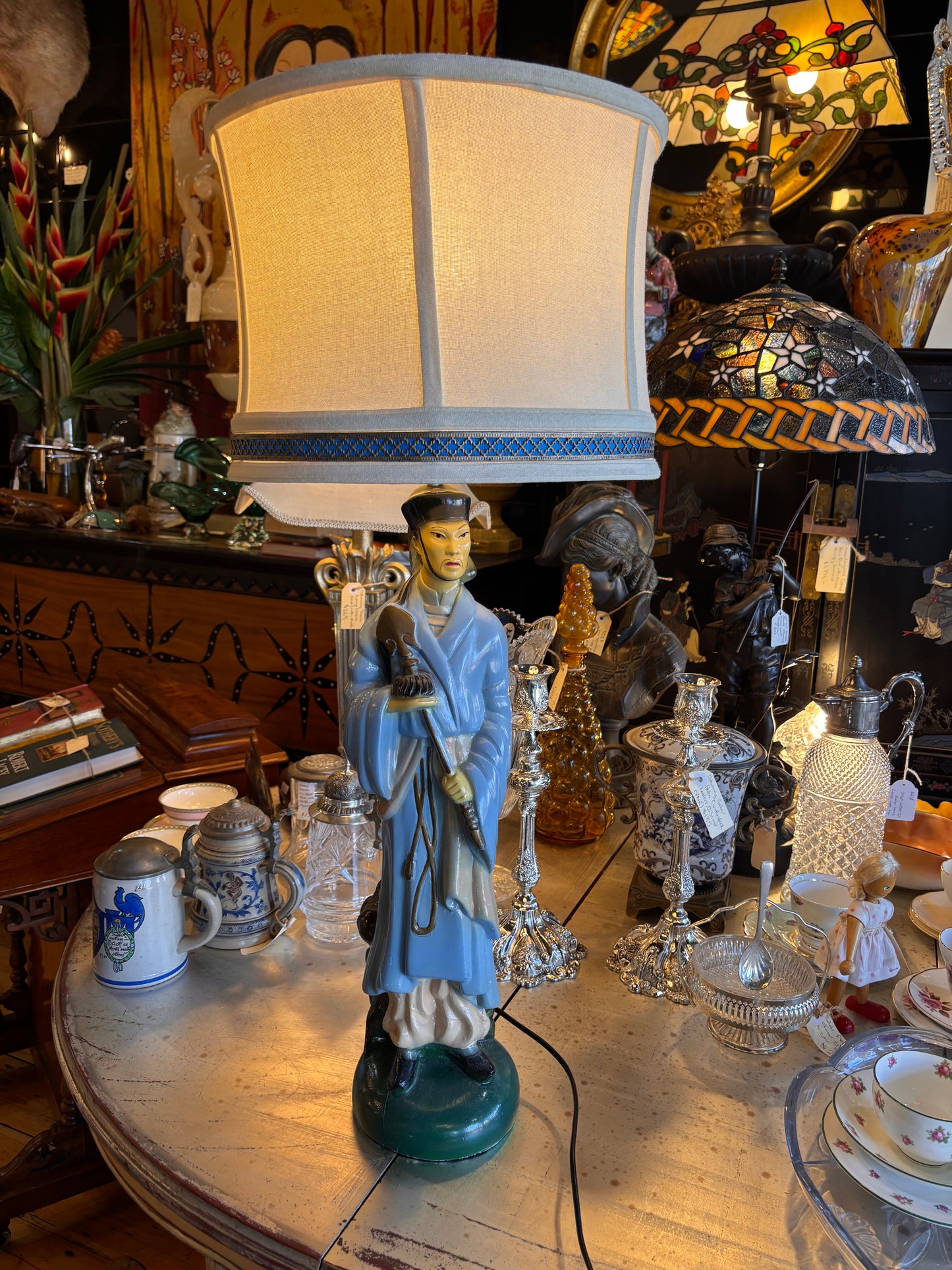 Mid-Century Asian Figural Lamp with Custom Blue Shade – 1950s Orientalist Decor (80cm)