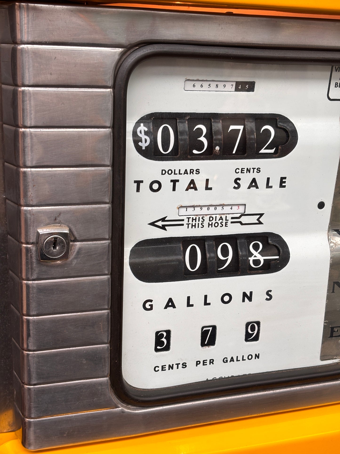 Vintage Wayne Golden Fleece Petrol Bowser Fridge – Rare Dual Hose Service Station Pump